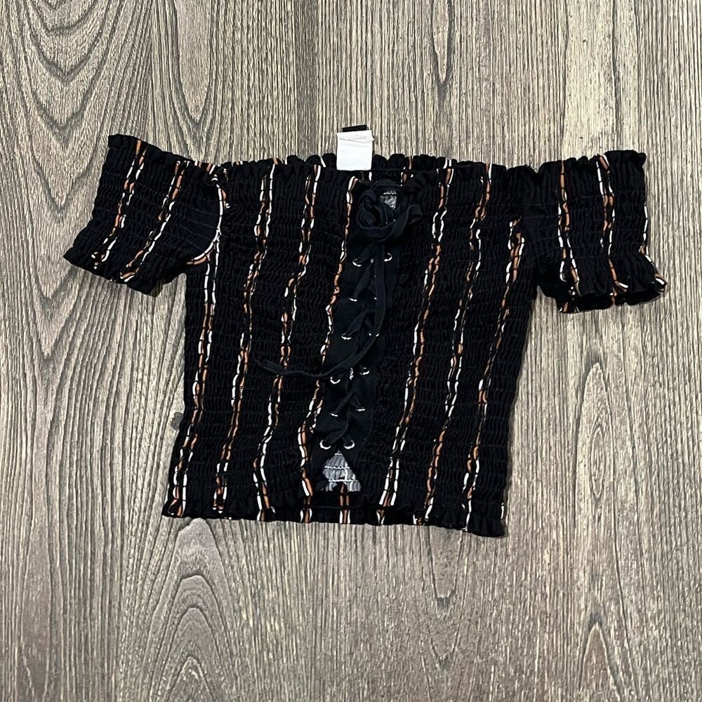 Windsor Crop Top Small Black Striped Lace Up Front Off The Shoulder Smocked